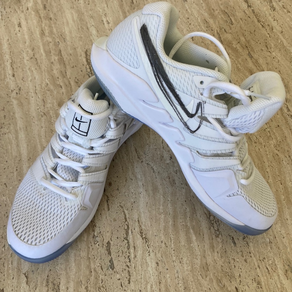 Nike vapor zoom 8